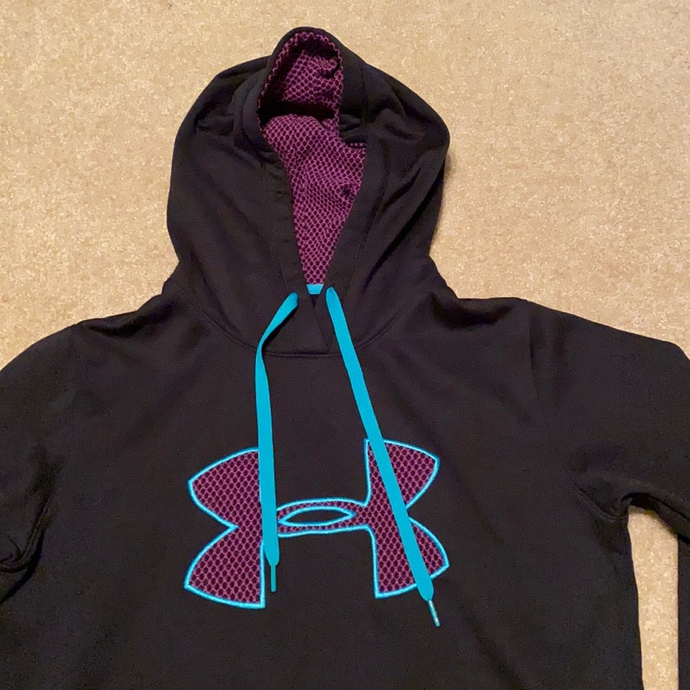 Under Armour Sweatshirt